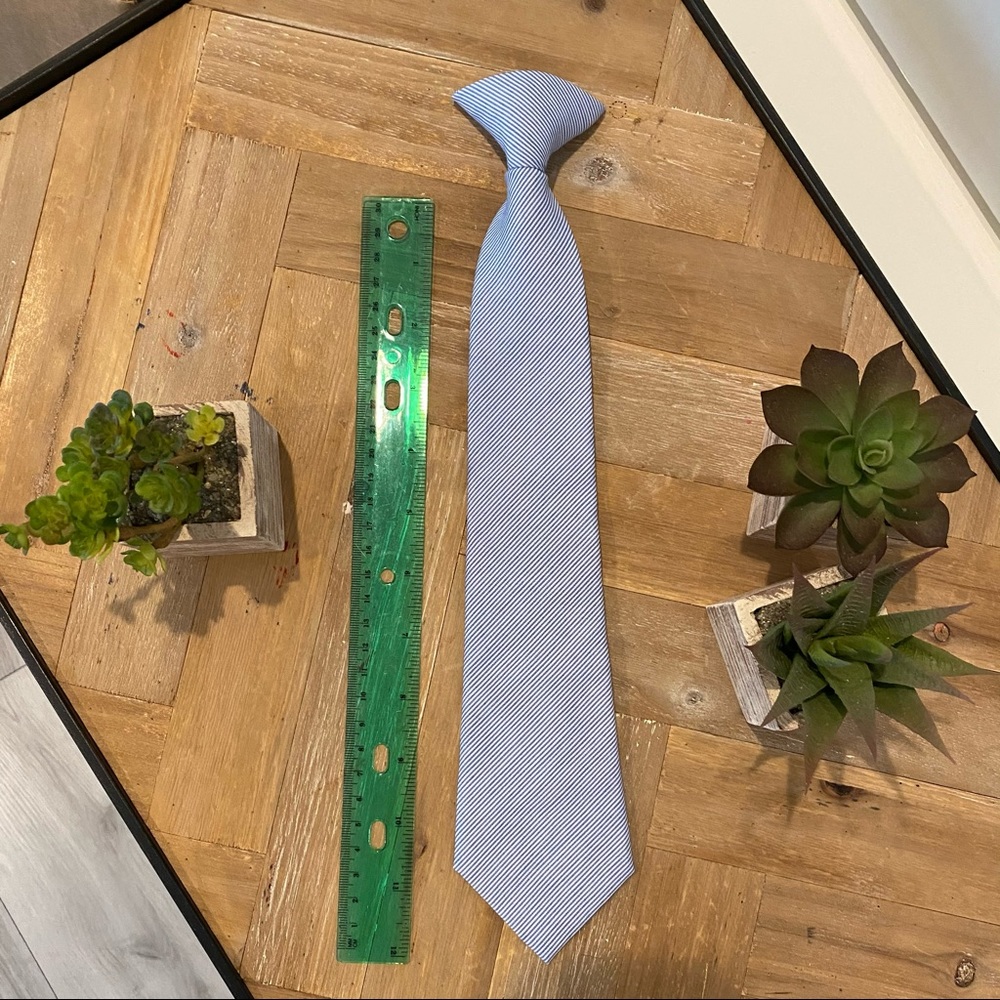 Boys Clip-On Necktie, Blue/White Stripe, S (8-10) - Picture 1 of 7